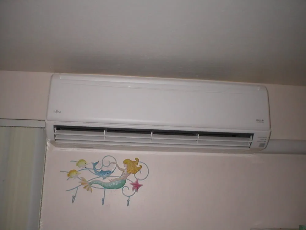 Slide of First Class, Air Conditioning