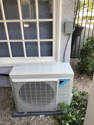 First Response Air Conditioning & Heating Logo