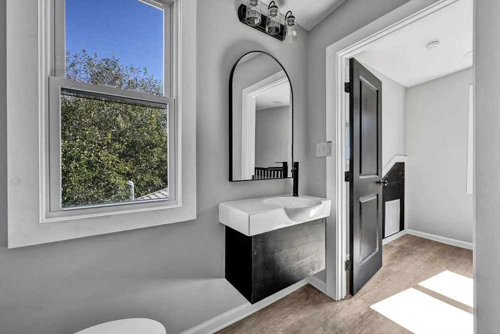 Slide of Five Star Contracting