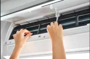 FleurDeBreeze A/C & Heating Logo