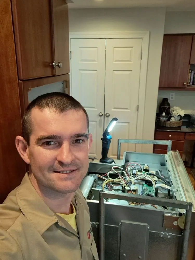 Professional air conditioning service for homes in Chesterfield, VA by Flexi Fix HVAC & Appliance Repair