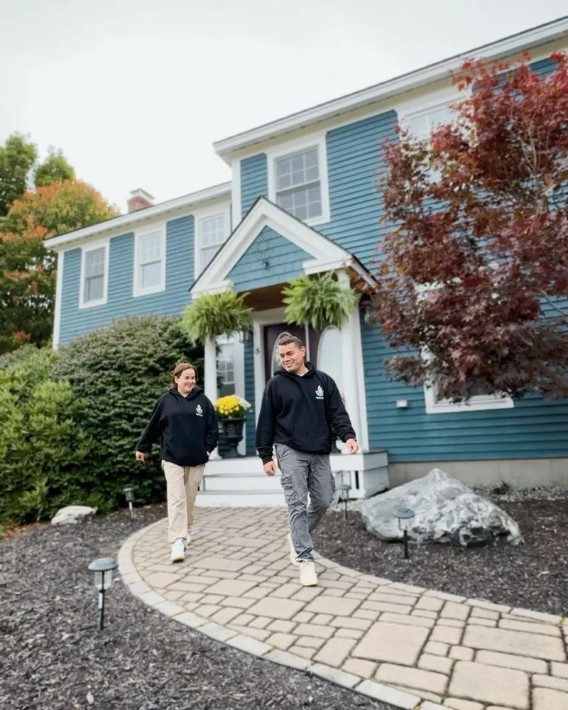 Slide of Florez & Garzon