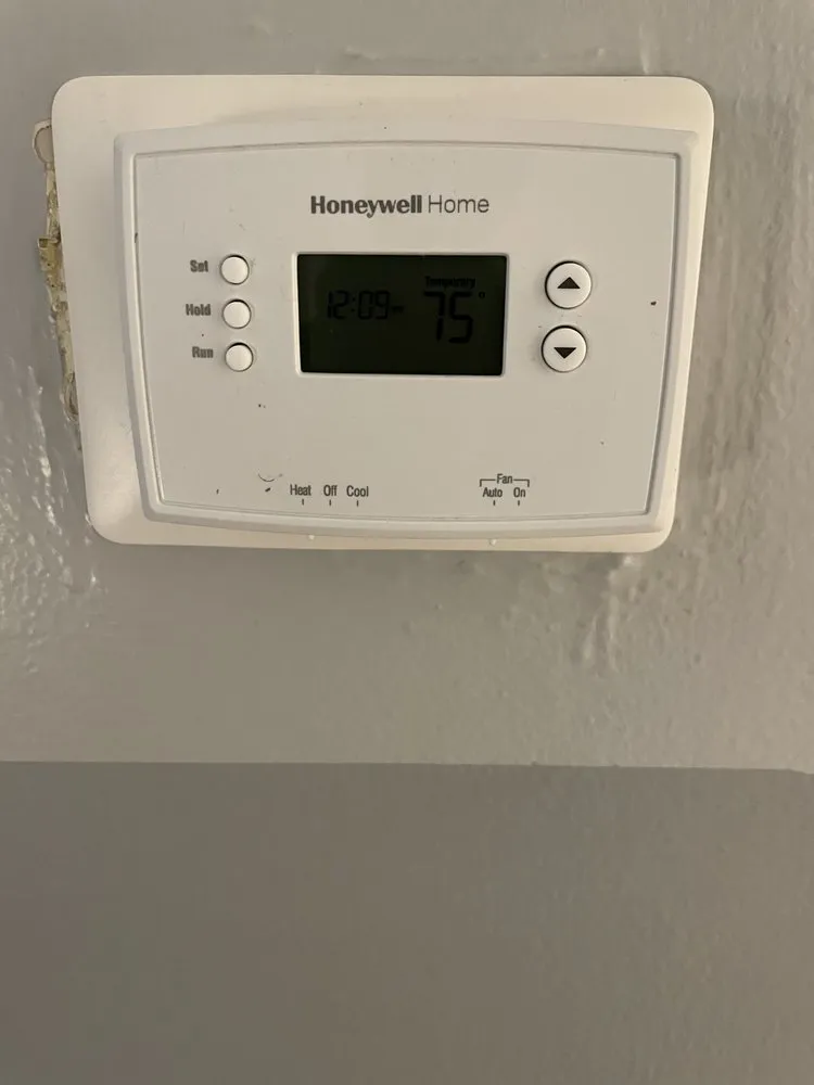 Slide of Fly Maintenance