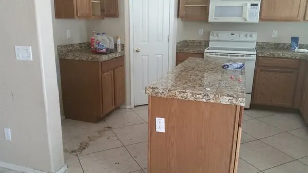 Flying Crown Enterprises LLC Logo