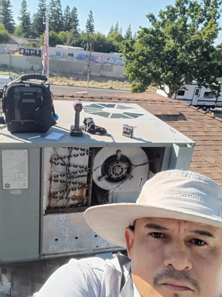 Slide of F&M A/C & Heating Service