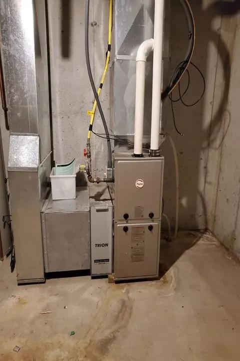 Slide of Forced Air Heating & Cooling