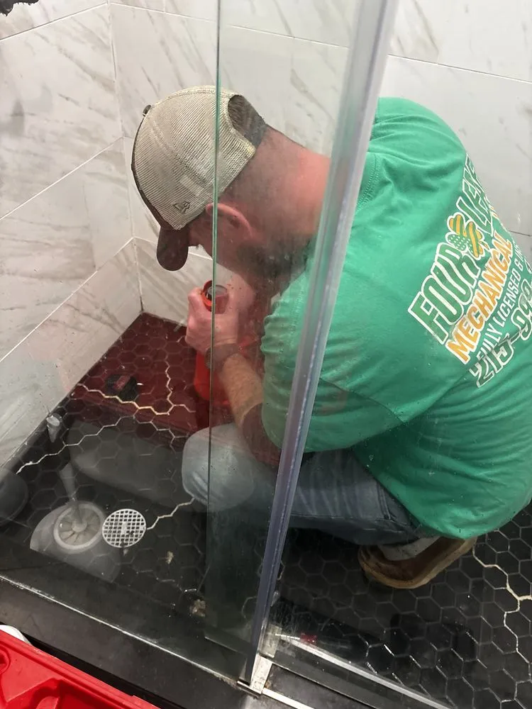 Slide of Four Leaf Mechanical