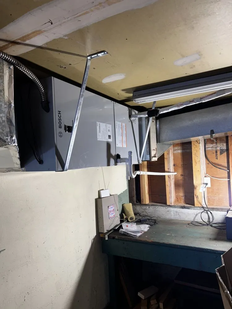 Slide of Four Seasons Comfort