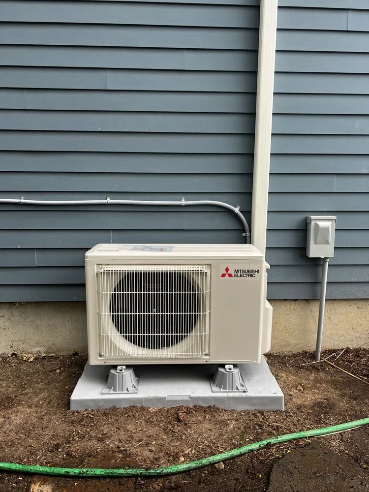 Slide of Four Seasons Comfort