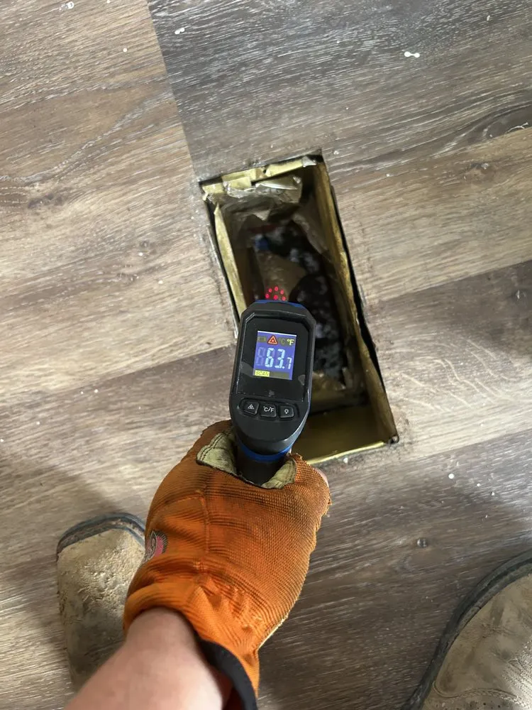 Slide of FreezingHeat Air Conditioning and Heating