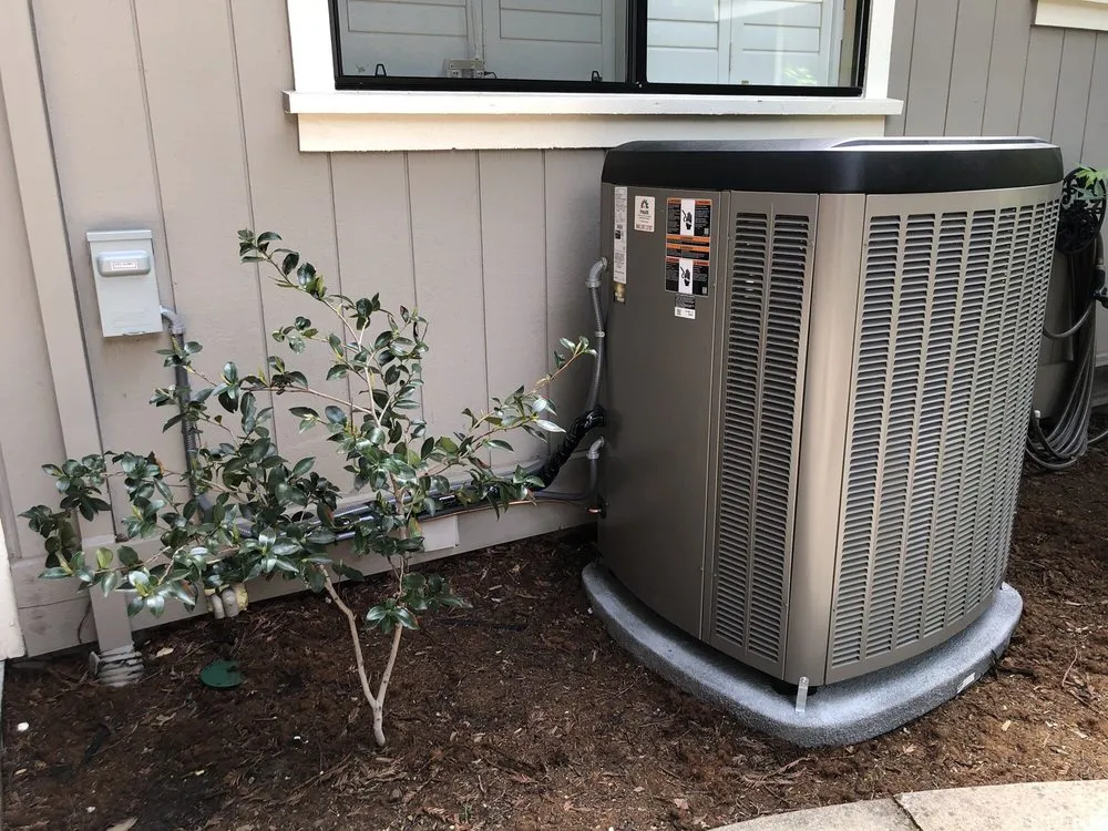 Slide of Freschi Air Service Experts