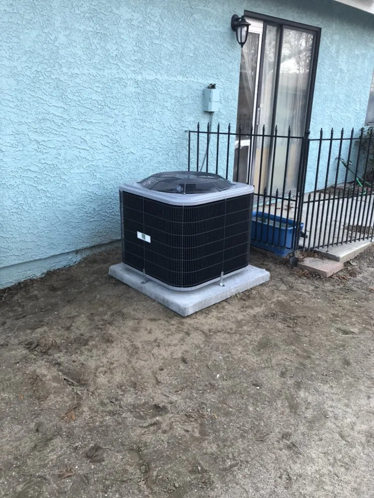 Slide of Fresco Air Solutions