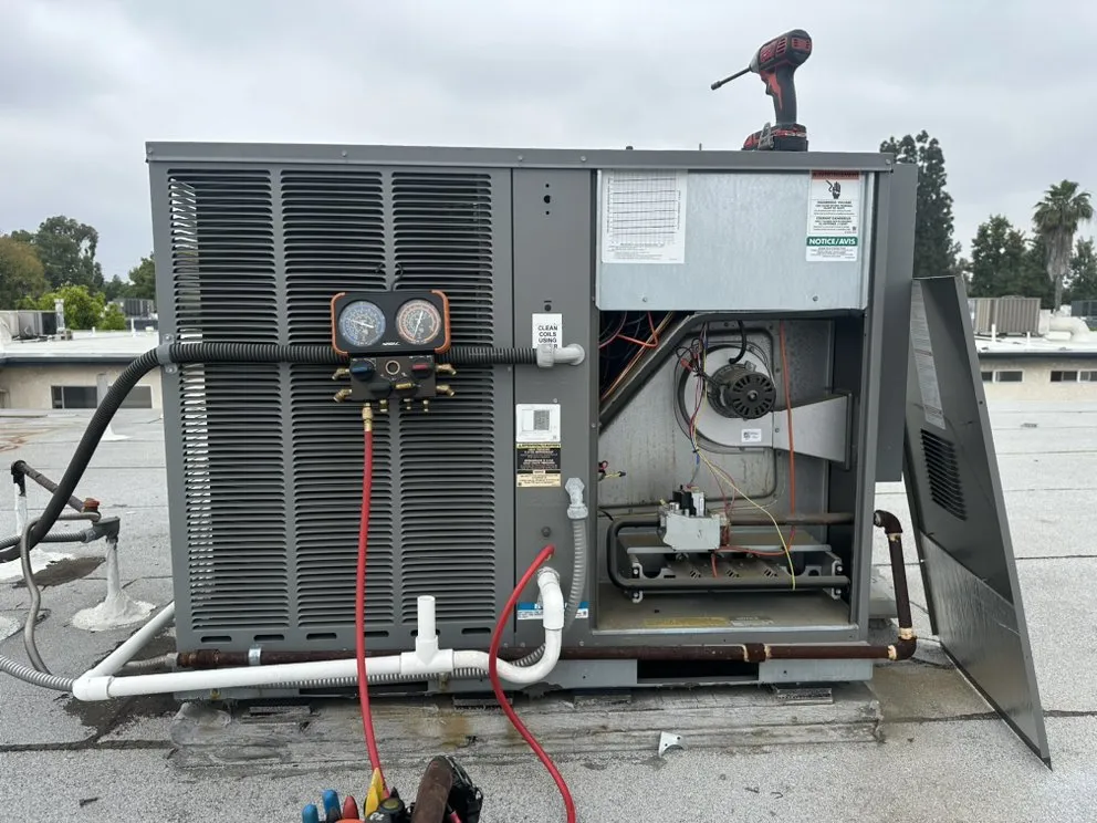 Emergency furnace service in San Fernando Valley, CA by Fresh Air UA