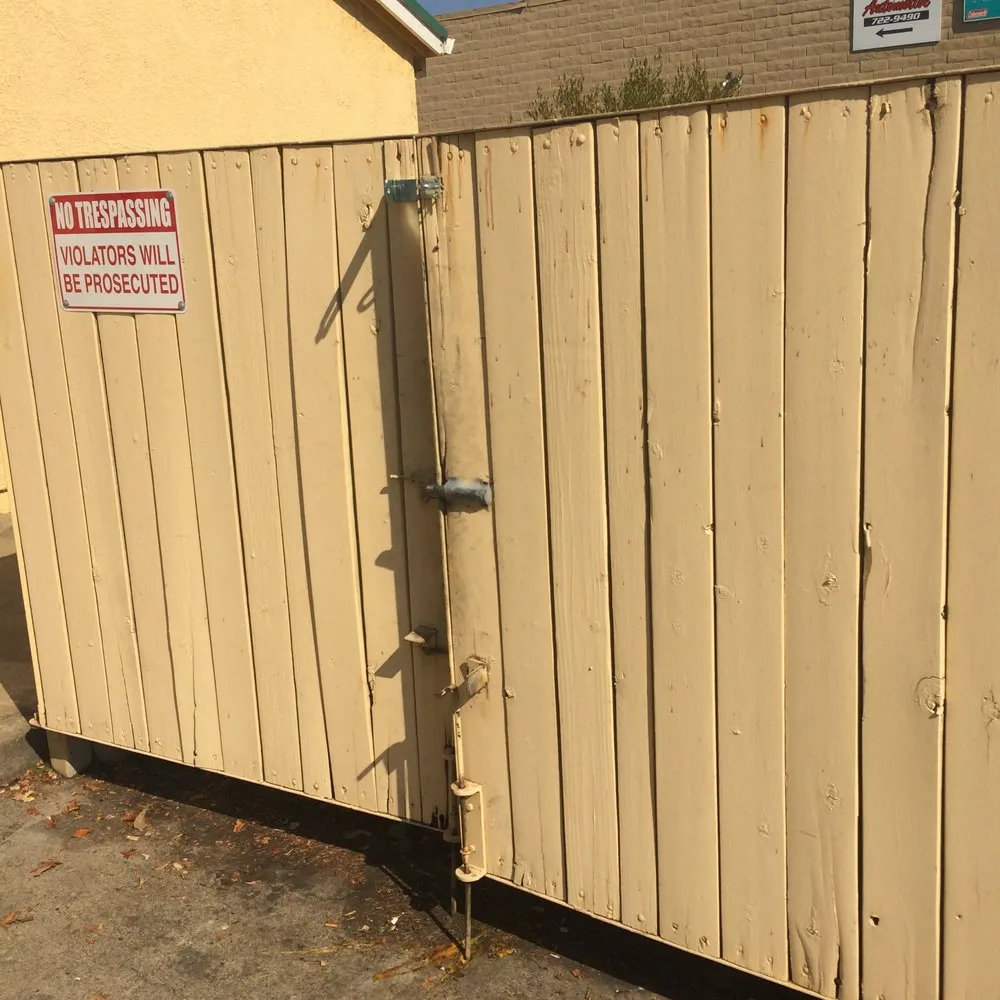 Slide of Friendly's Handy Service