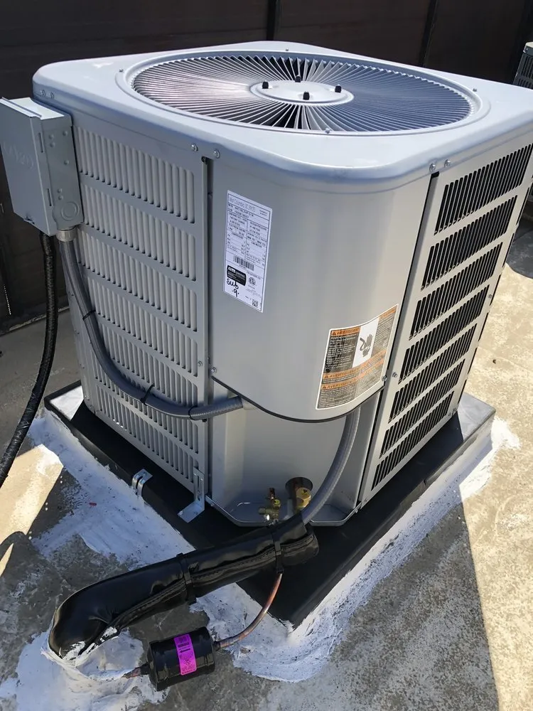 Slide of Friends & Family Heating and Air Conditioning