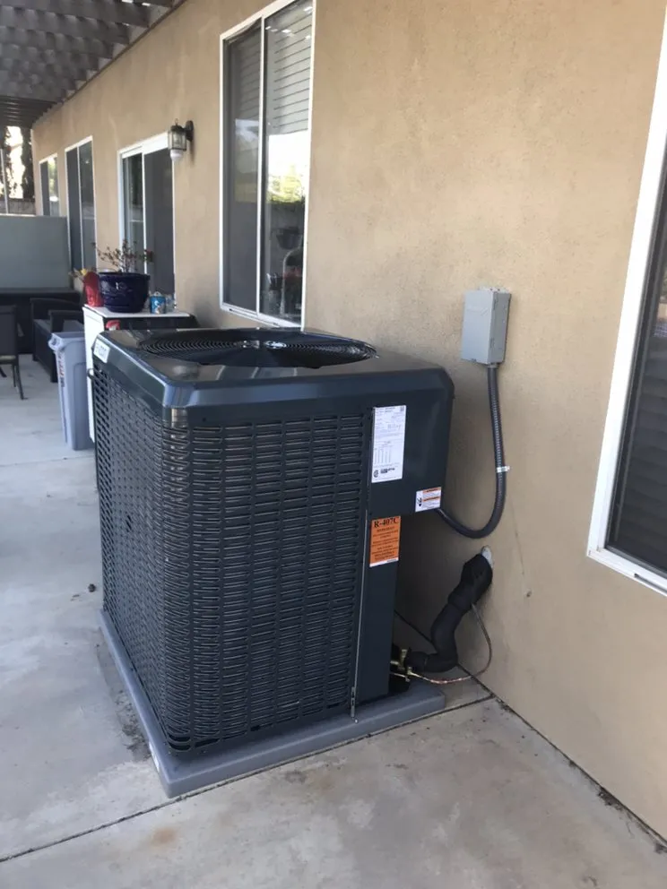 Slide of Frosty's Heating And Air Conditioning