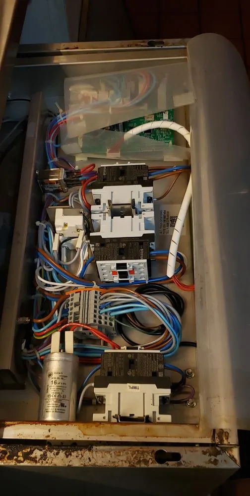 Slide of Fuse HVAC & Appliance Repair