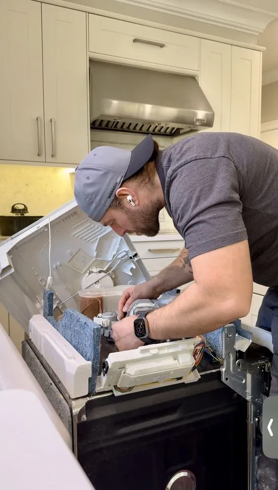 Slide of Fuse HVAC & Appliance Repair