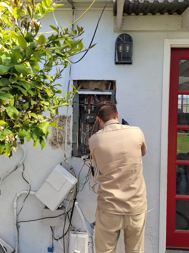 Slide of Fuse HVAC & Appliance Repair