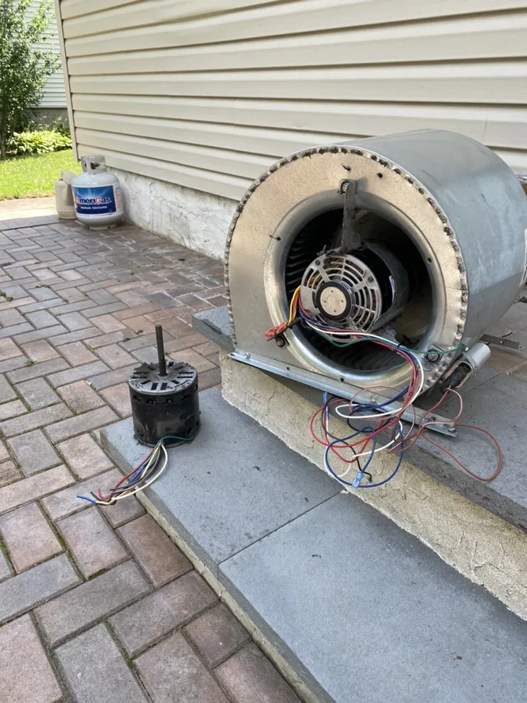 Slide of G & G Mechanical Contractors Inc