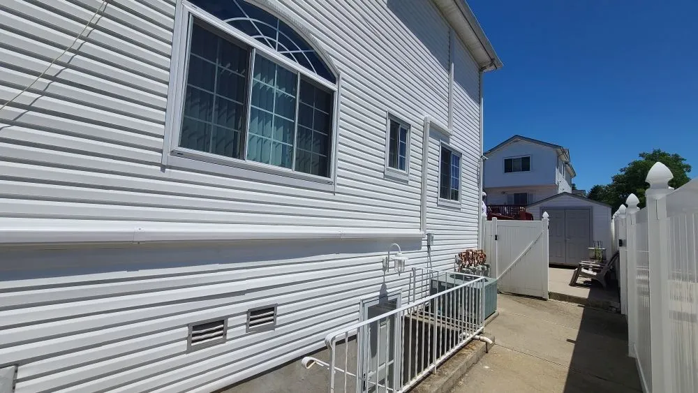 Slide of Gabriella Mechanical