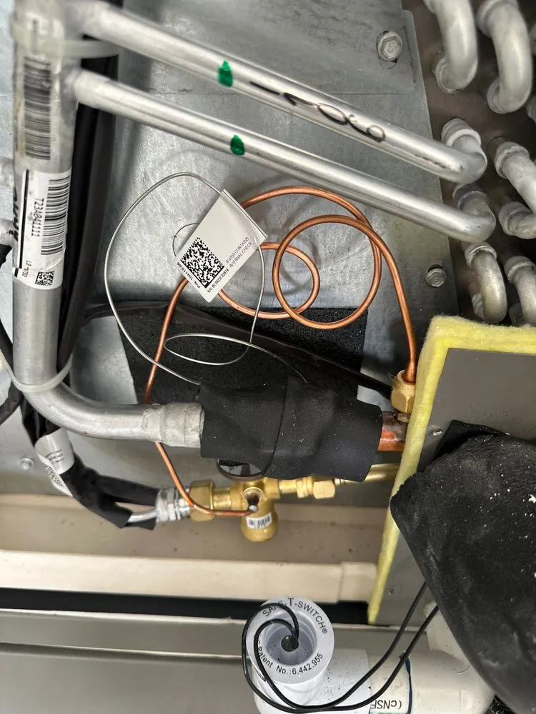 Slide of Galaxy Breeze AC