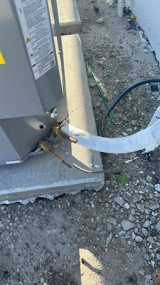 Slide of Galaxy Breeze AC