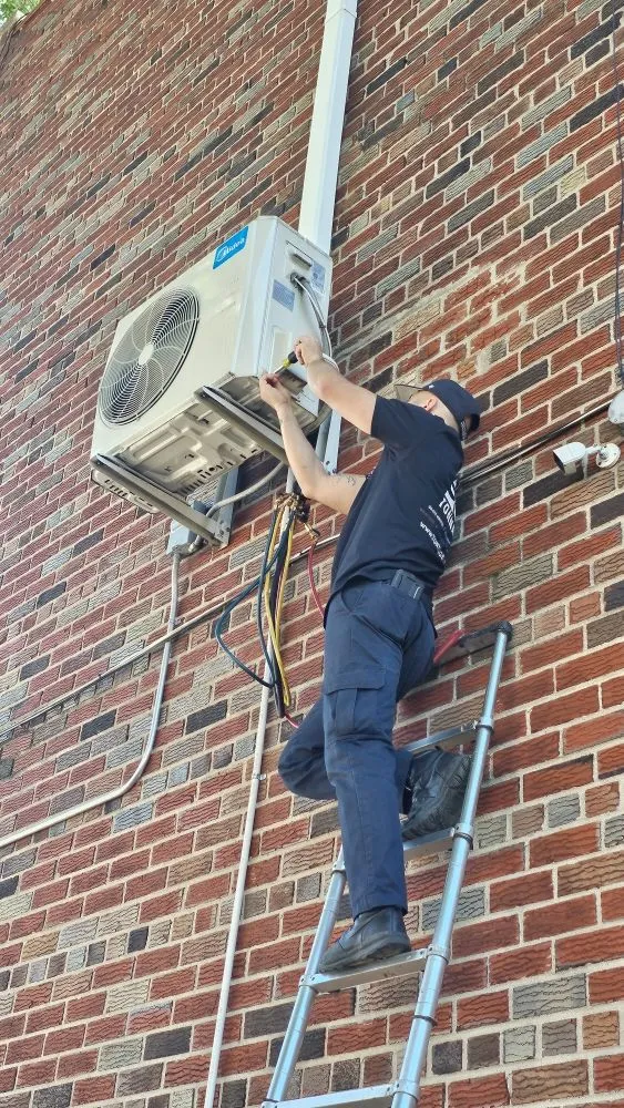 Slide of Gam Service pro