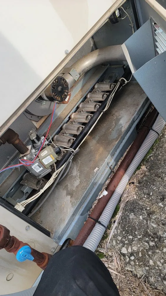 Slide of Garcias Elite Contractors