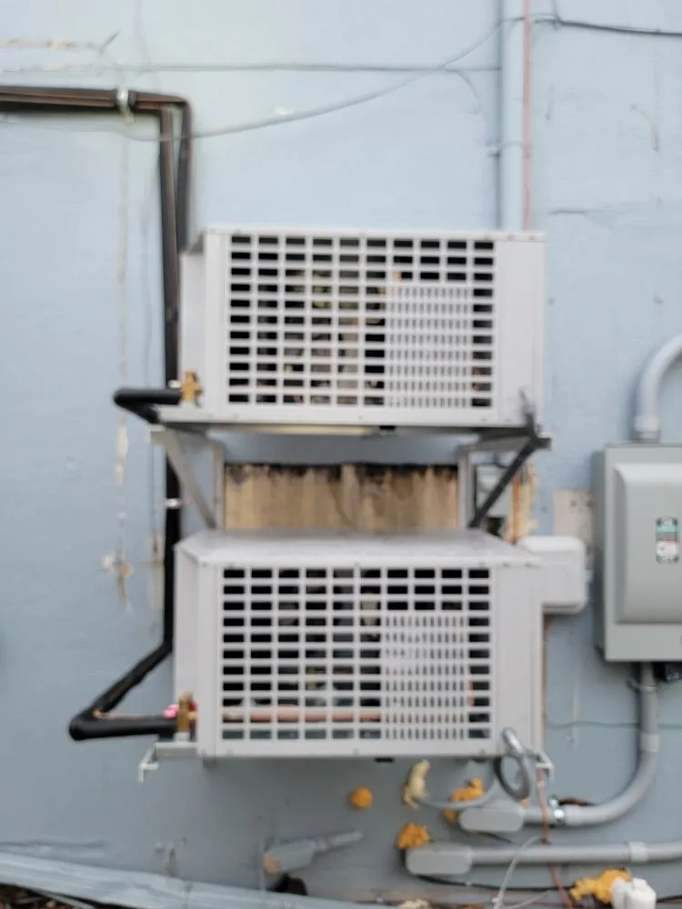 Slide of Garland Air