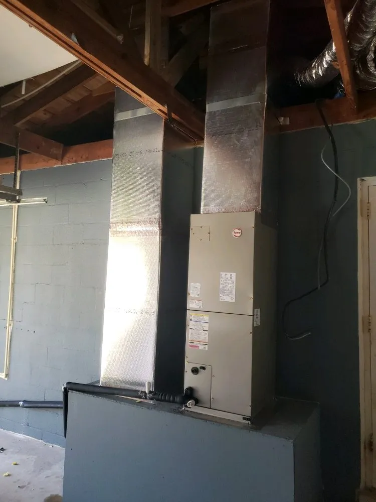 Slide of Garland Air