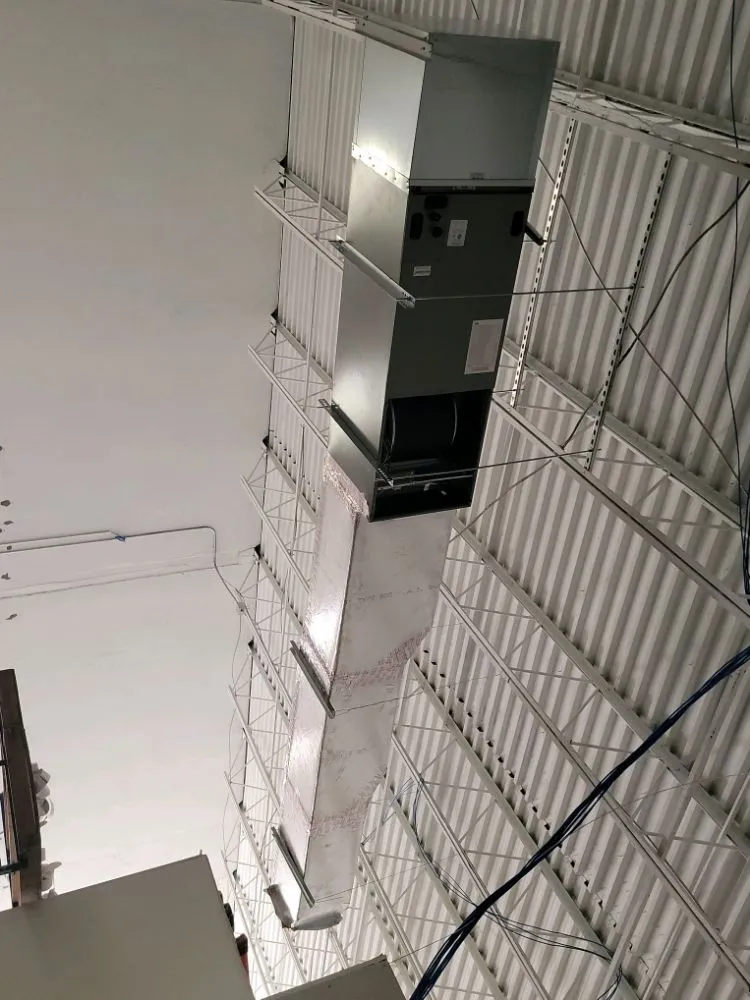 Slide of Garland Air