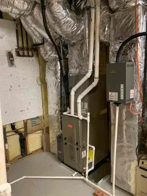 Slide of Gee Heating and Air