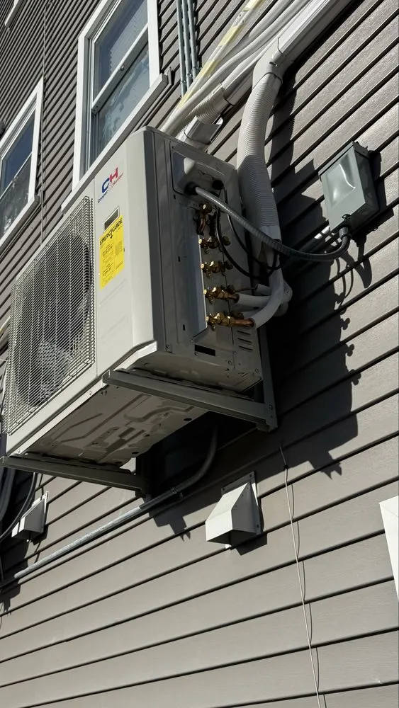 Slide of GEK Hvac Tech