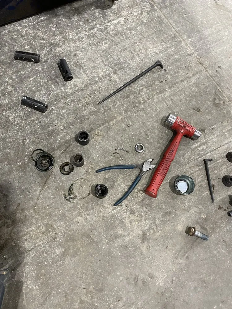 Slide of Gene's RV & A/C Repair