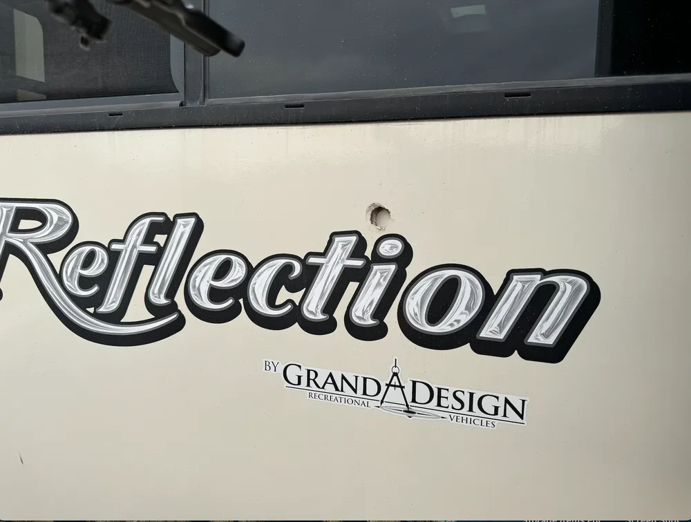 Slide of Gene's RV & A/C Repair