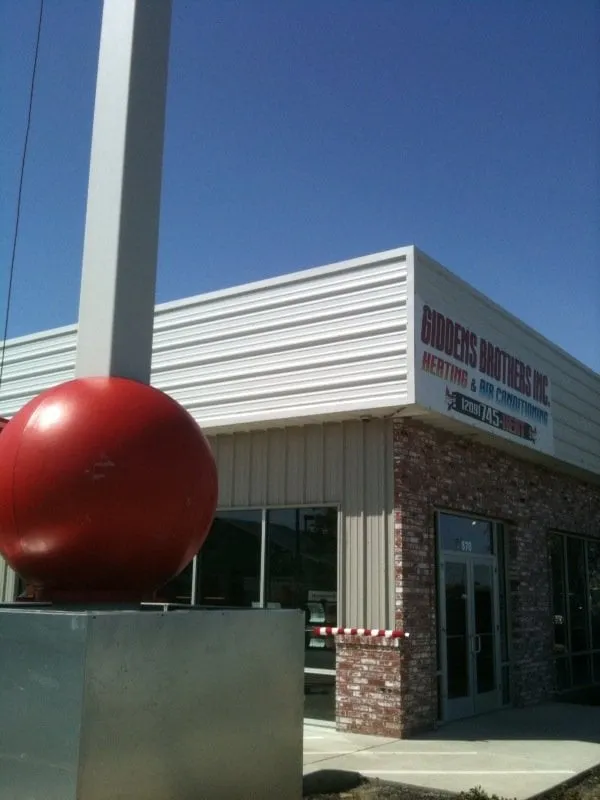 Slide of Giddens Brothers Plumbing Heating & Air