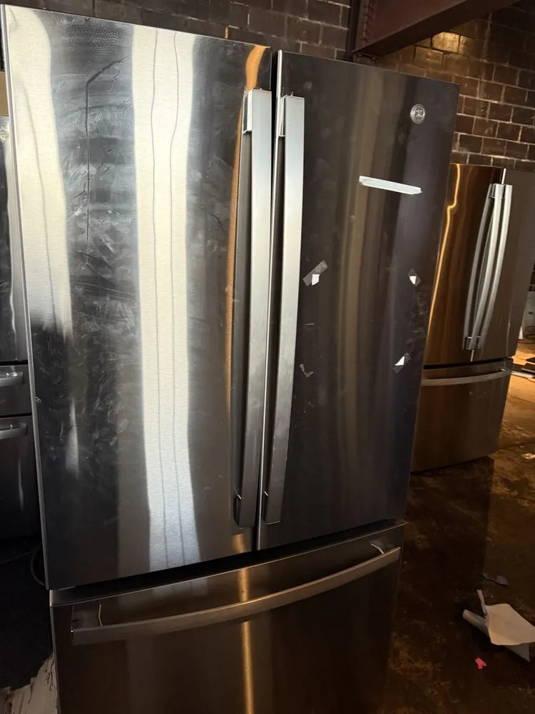 Slide of Giovanny Commercial Refrigeration Multiservices