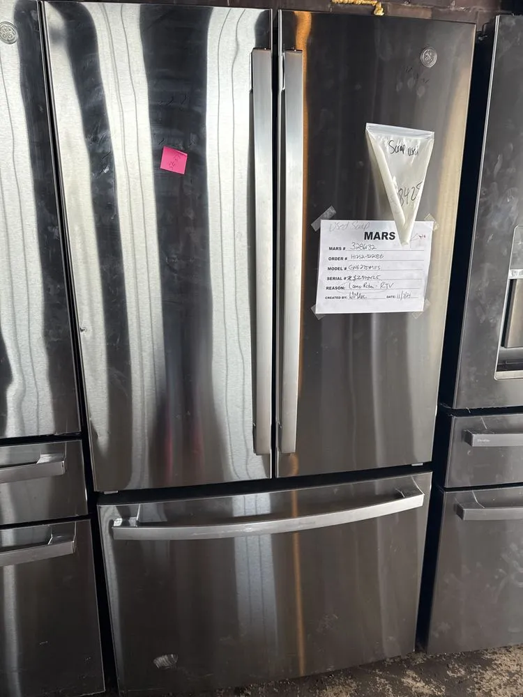 Slide of Giovanny Commercial Refrigeration Multiservices