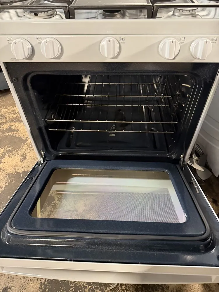 Slide of Giovanny Commercial Refrigeration Multiservices