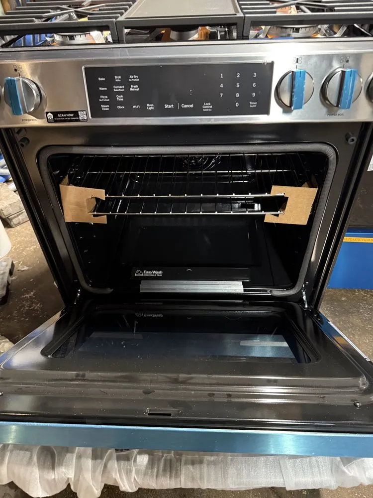 Slide of Giovanny Commercial Refrigeration Multiservices