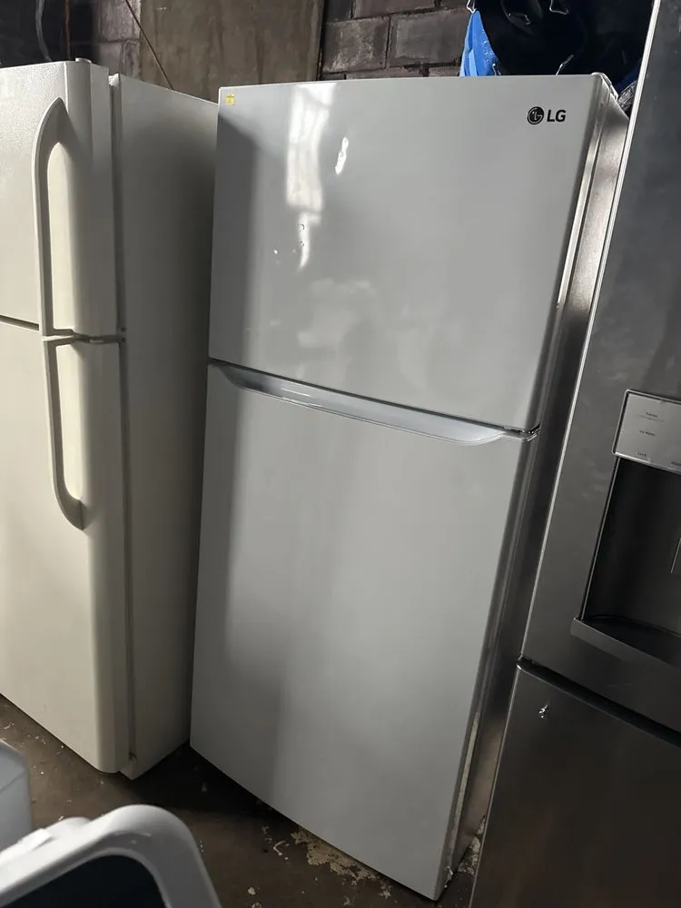 Slide of Giovanny Commercial Refrigeration Multiservices