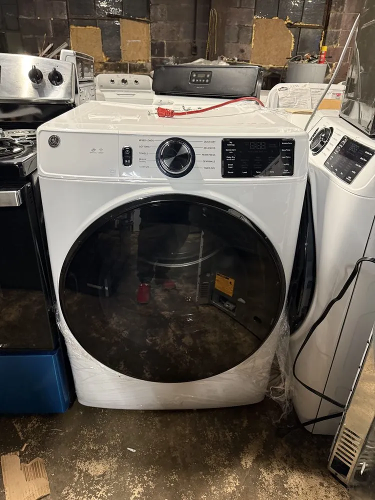 Slide of Giovanny Commercial Refrigeration Multiservices