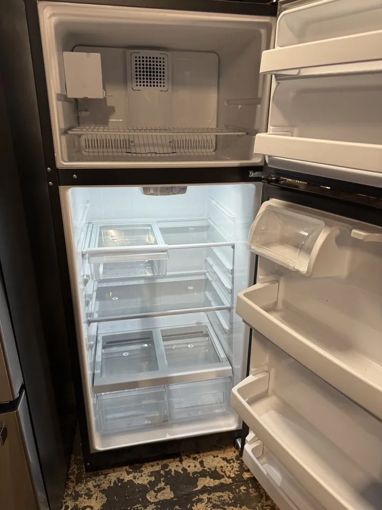 Slide of Giovanny Commercial Refrigeration Multiservices