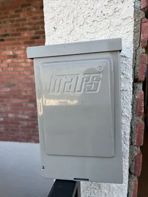 GK Lux Group HVAC Logo