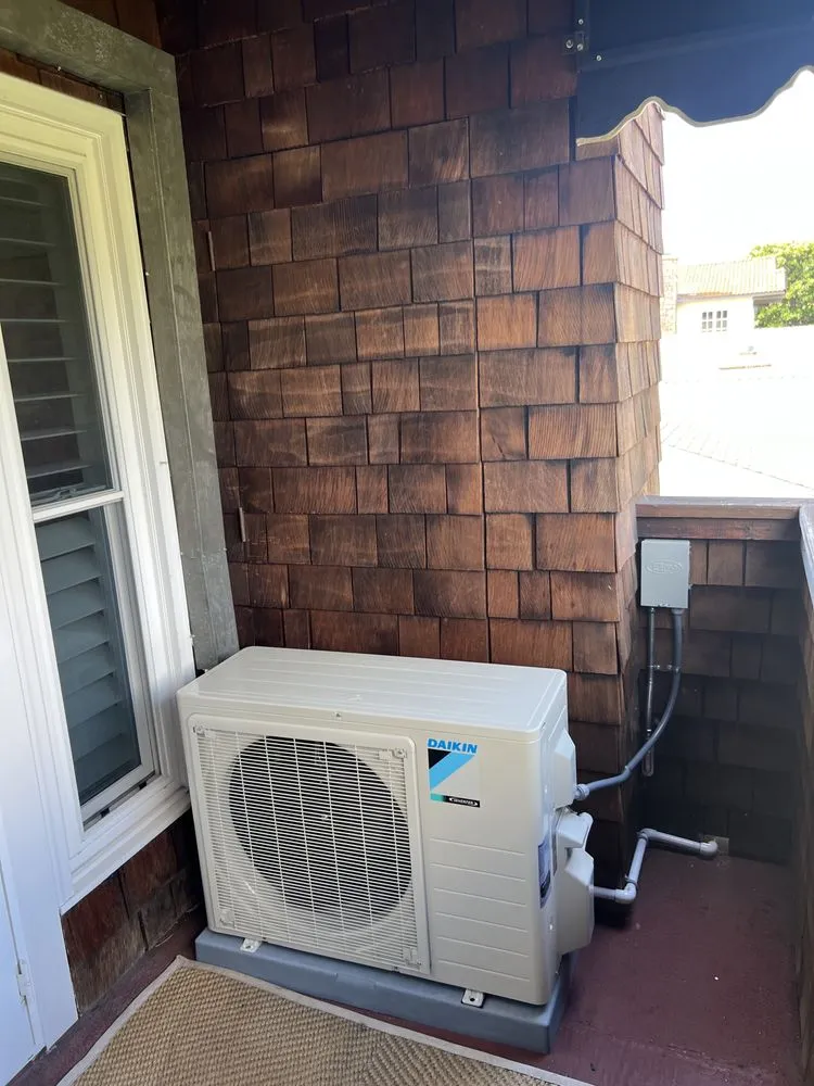 Slide of Gold Coast Heating and Air