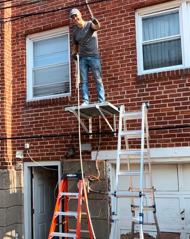 Slide of Goldstar Heating & Cooling