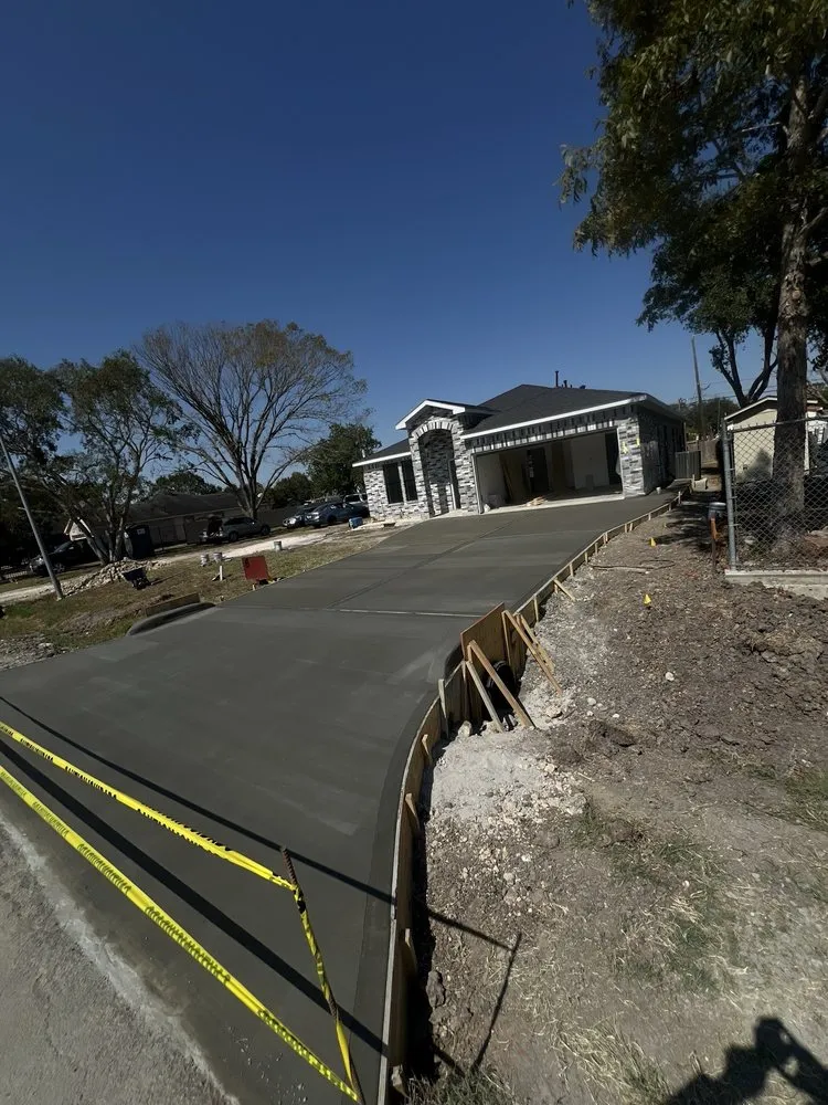 Slide of Gomez Concrete & A/c Services