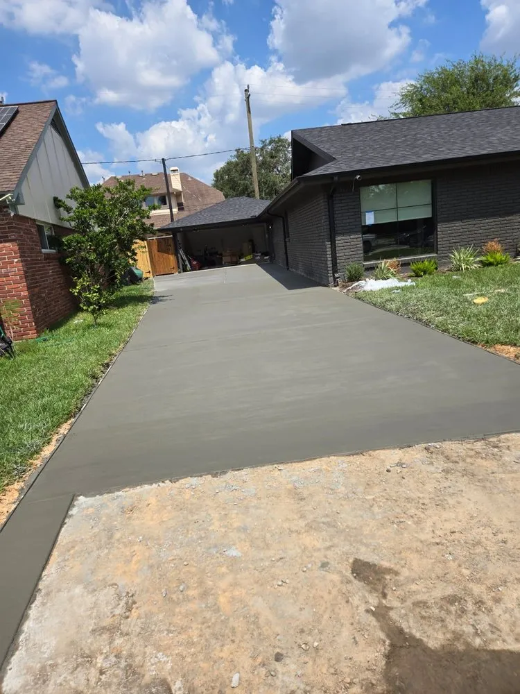 Slide of Gomez Concrete & A/c Services