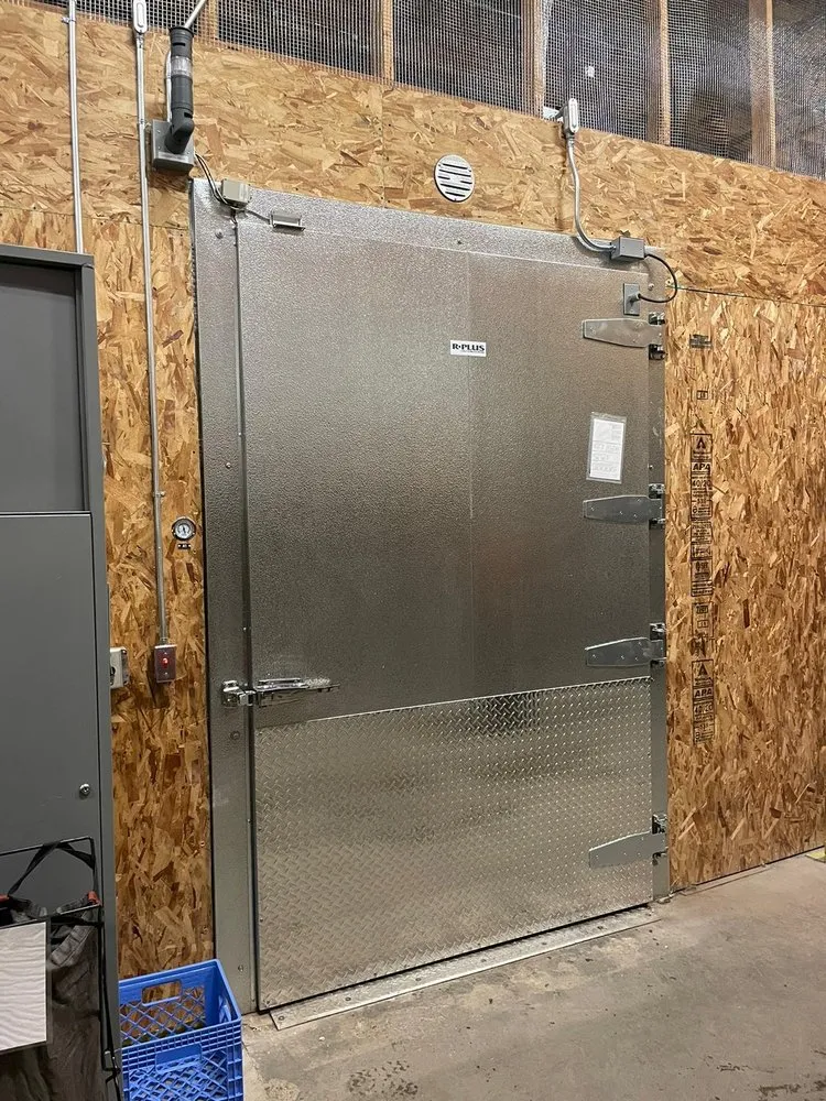 Slide of Gomez Contracting Services.